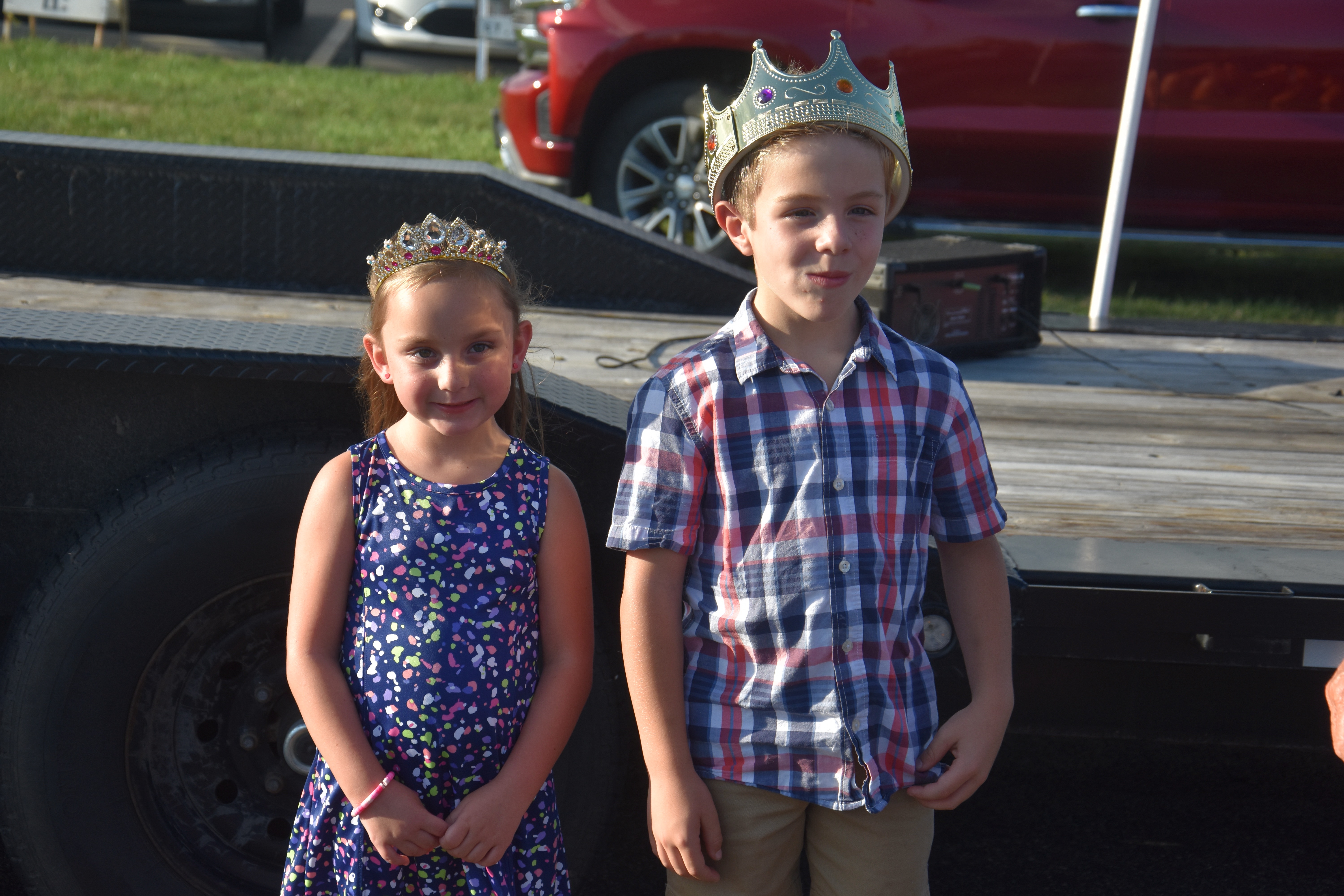 Little Princess and Little Prince with crowns