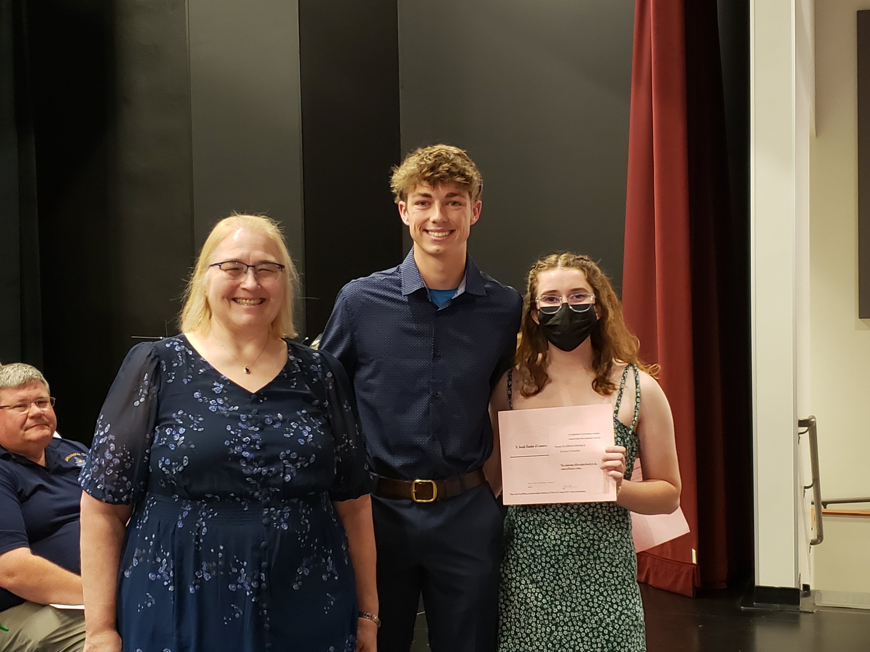 2023 Chamber Scholarship Recipients and Susan McKinney at SJO Honors Night